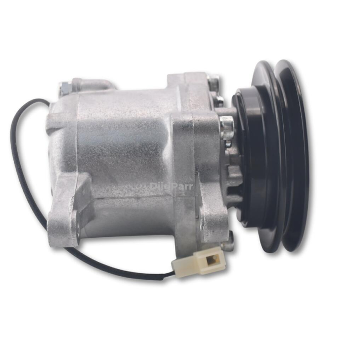 DiigParr Air conditioning compressor RD451-93900 RD45193900 suitable for Kubota tractor M100XDC M108SDC M110XDC L4240HSTC L5240HSTC