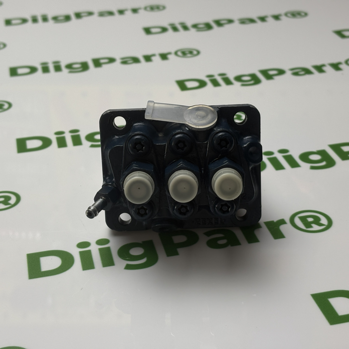 DiigParr New Fuel Injection Pump 16006-53071 16861-51010 For Kubota D902 D722 D782 Engine