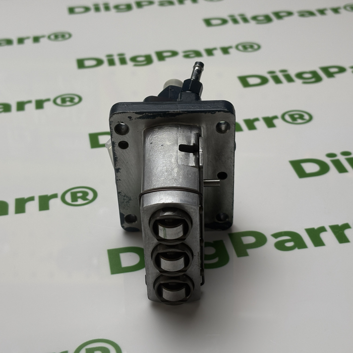DiigParr New Fuel Injection Pump 16006-53071 16861-51010 For Kubota D902 D722 D782 Engine