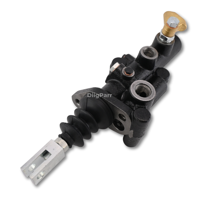 DiigParr Master Cylinder 47210-23810-71 for TCM Forklift FD35-50T8 FD35-50T9 FG35-50T8 FG35-50T8T9