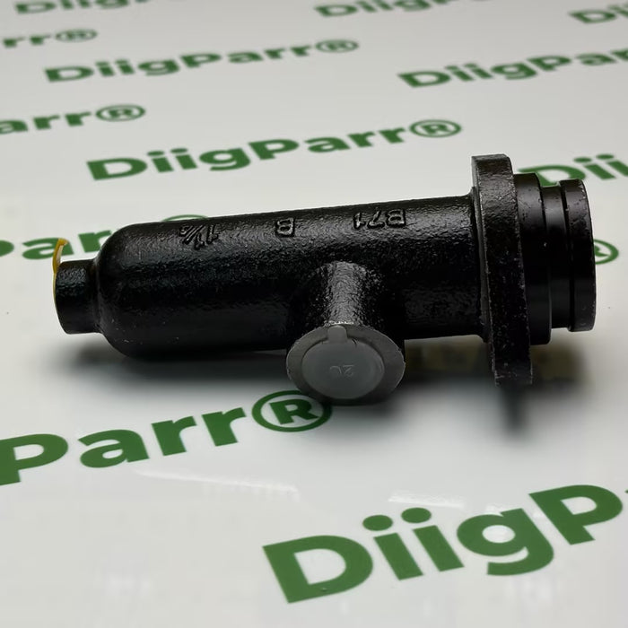 Brake Master Cylinder 1613986M4 for Massey Ferguson Tractor 2620 2625 2720 3050 3060 3085 3115 3120